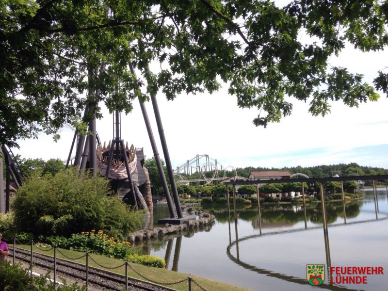 Jugendfeuerwehr besucht Heide Park Resort